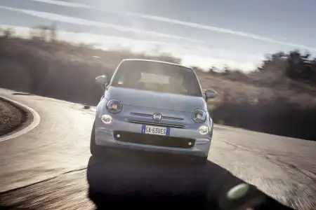 Fiat 500 Hybrid (2020 - ) Review