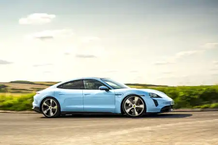 Porsche Taycan 4S (2019 - ) Review