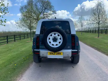 Land Rover Defender 90 Hard Top (2020 - ) Review