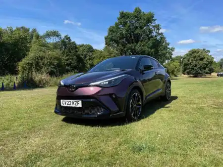 Toyota C-HR GR Sport 2.0 Hybrid (2019 - 2020)