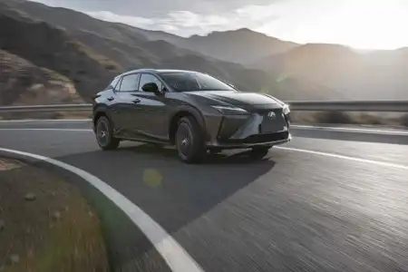 Lexus RZ 450e (2022 - )