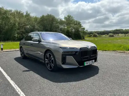 BMW i7 xDrive60 M Sport (2022 - )