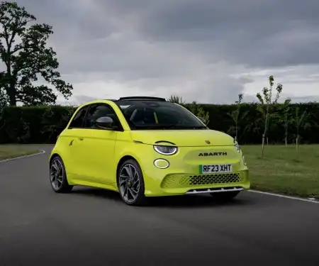 Abarth 500e (2023 - )