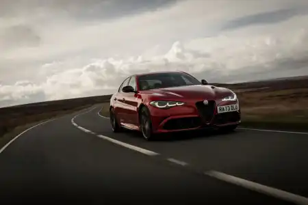 Alfa Romeo Giulia Quadrifoglio (2022 - )