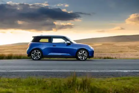 MINI Cooper SE (2023 - )
