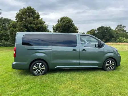 Peugeot E-Traveller Active Long Electric (2024 - )