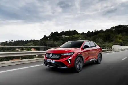 Renault Rafale E-Tech 4WD 300hp Plug-in Hybrid (2024 - )