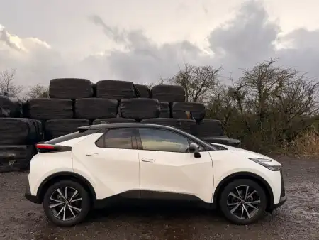Toyota C-HR (2023 - )